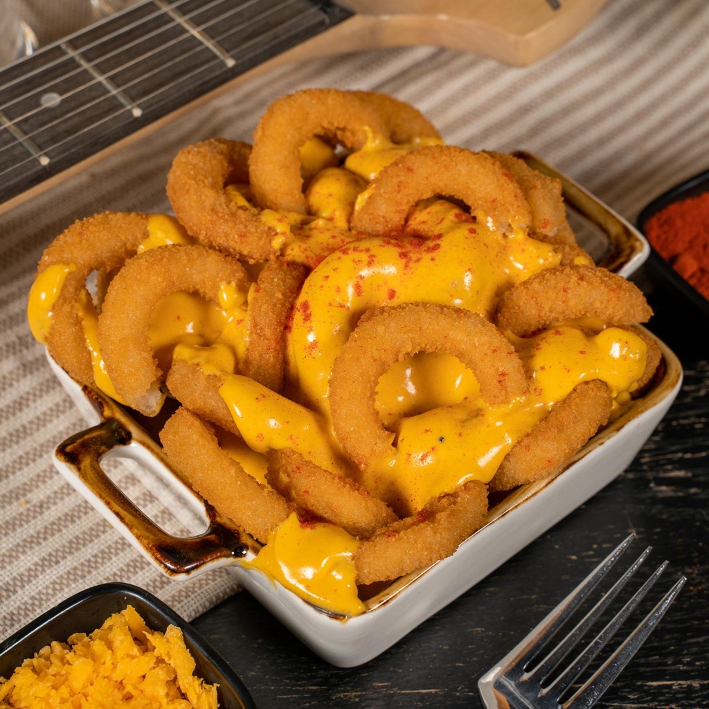 CHEESY ONION RINGS